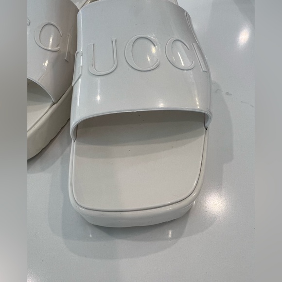 Gucci slides - Picture 2 of 5